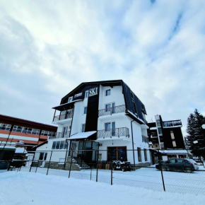 Apartments and Rooms Ski